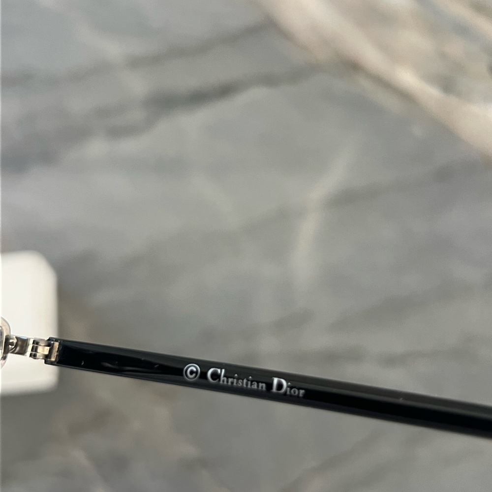Women’s Dior So Real Sunglasses - Picture 6 of 9